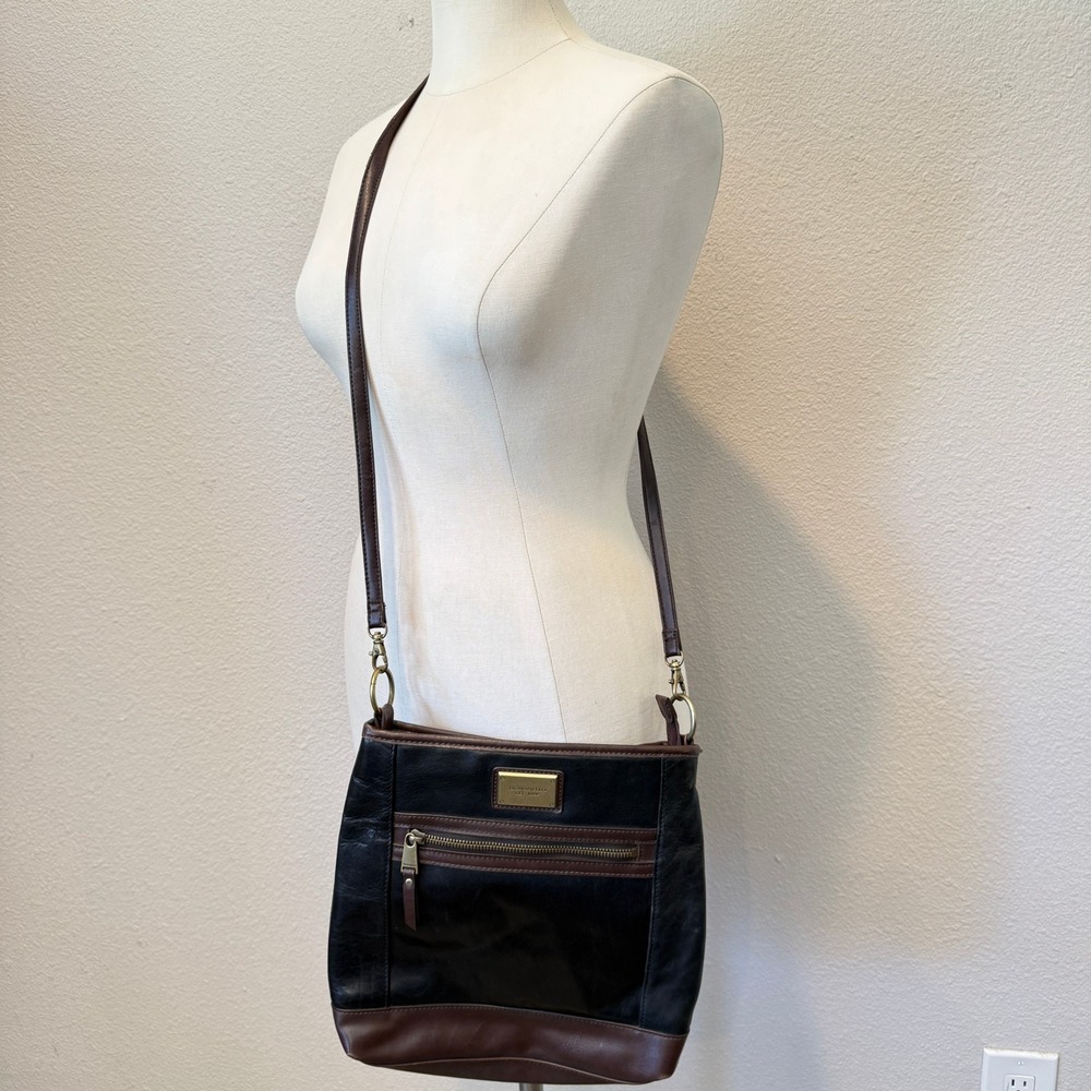 Tignanello Black Brown Leather Crossbody Bag Organizer Purse Brass Hardware